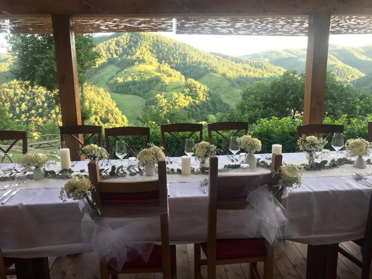 Country House Villa La Farfalla Pietralunga  Buitenkant foto