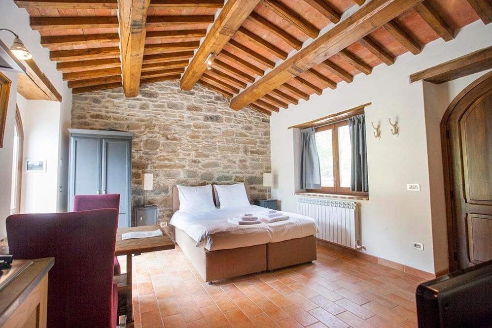 Country House Villa La Farfalla Pietralunga  Buitenkant foto