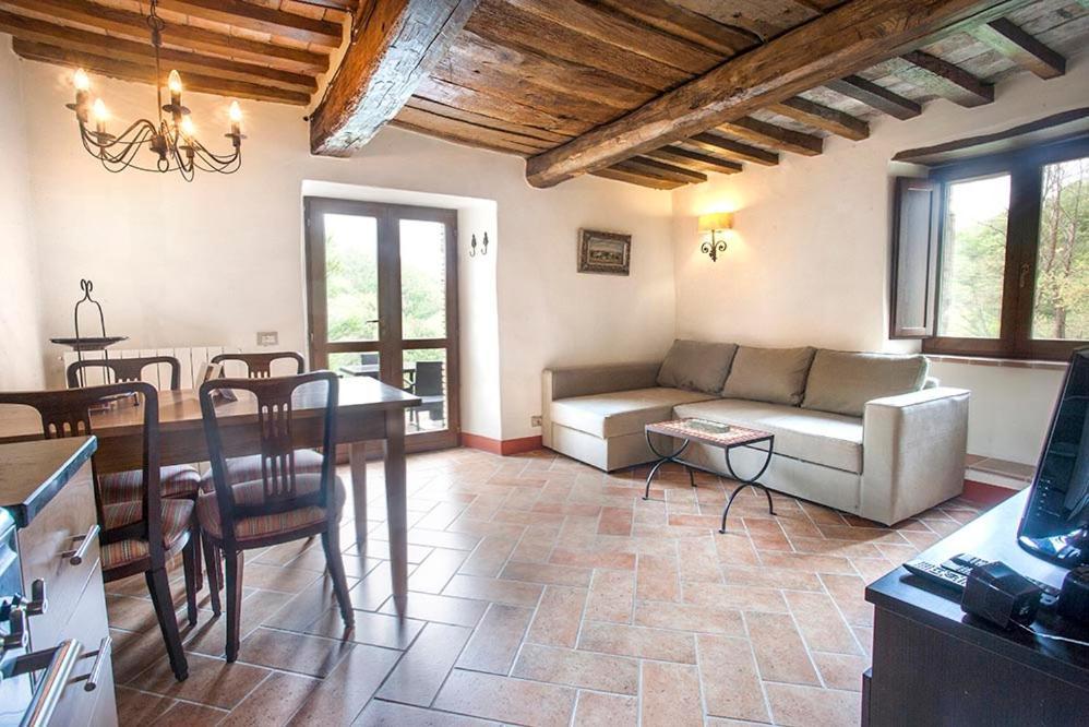 Country House Villa La Farfalla Pietralunga  Buitenkant foto