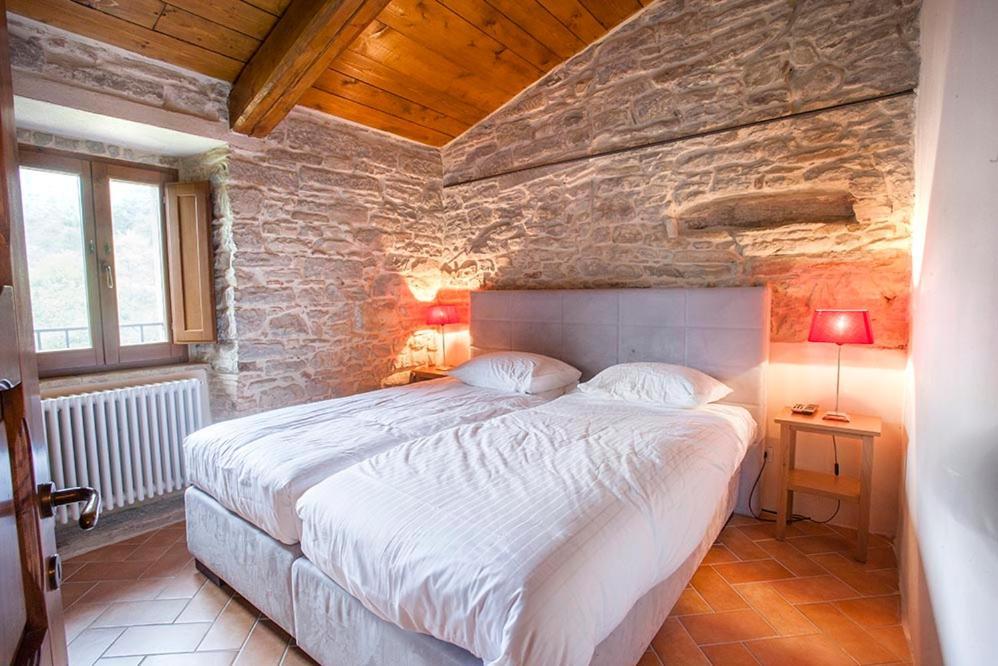 Country House Villa La Farfalla Pietralunga  Buitenkant foto