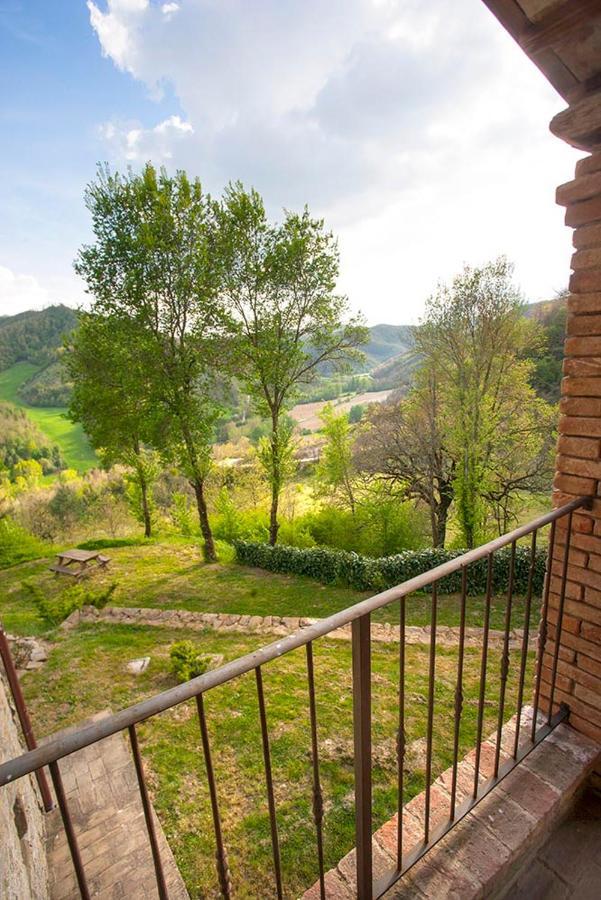 Country House Villa La Farfalla Pietralunga  Buitenkant foto