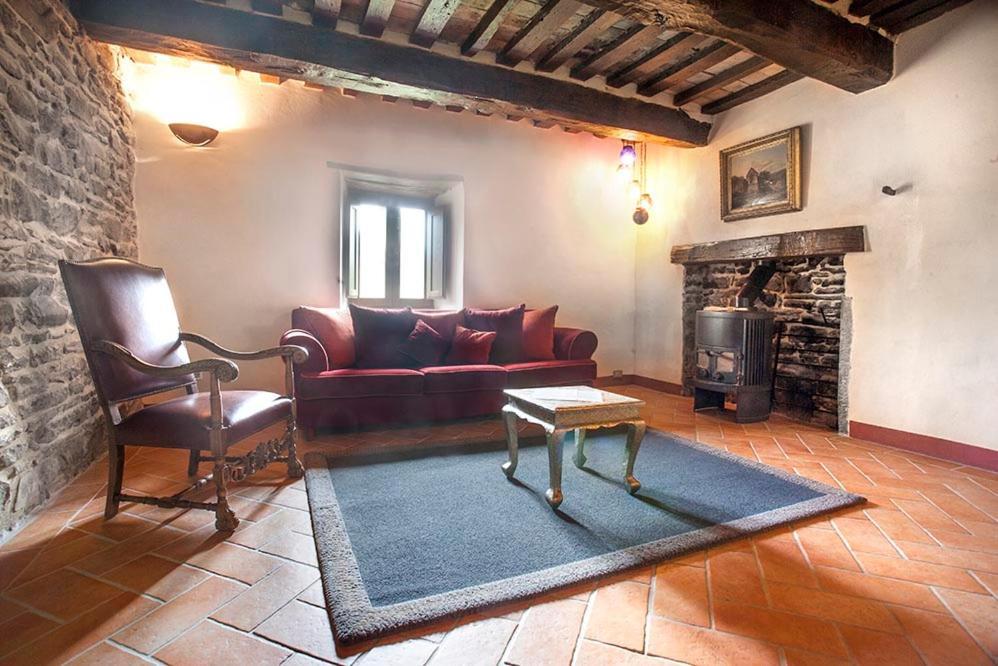 Country House Villa La Farfalla Pietralunga  Buitenkant foto